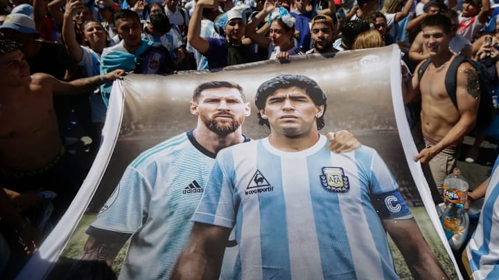 TOPSHOT-ARGENTINA-FBL-WC-2022-FANS