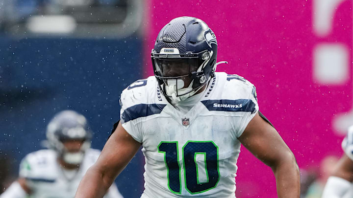 Uchenna Nwosu of the Seattle Seahawks