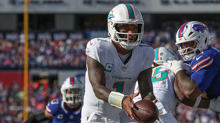 Miami Dolphins v Buffalo Bills