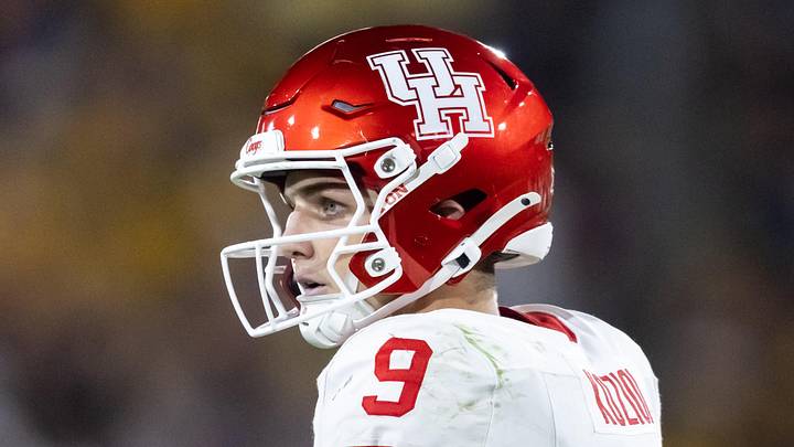 Oct 25, 2025; Tempe, Arizona, USA; Houston Cougars tight end Tanner Koziol (9) against the Arizona State Sun Devils at Mountain America Stadium. Mandatory Credit: Mark J. Rebilas-Imagn Images