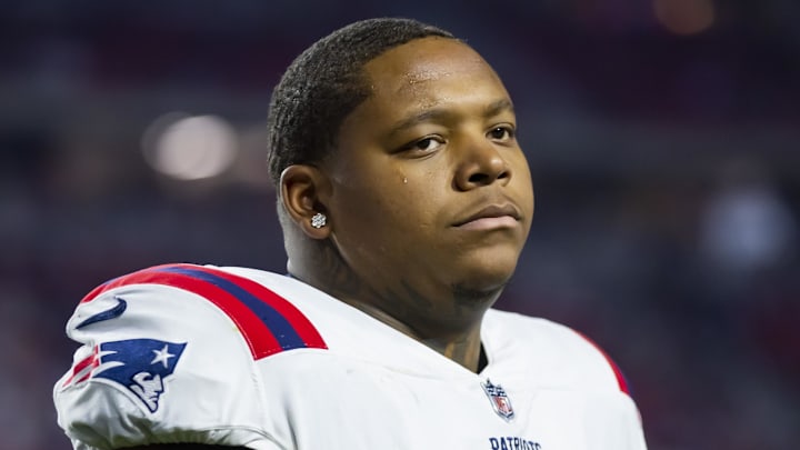 Dec 12, 2022; Glendale, Arizona, USA; New England Patriots offensive tackle Trent Brown (77) against