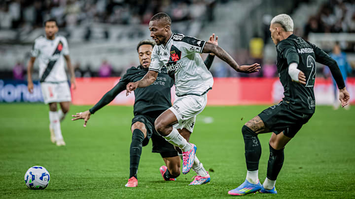 Partida acontece em São Januário