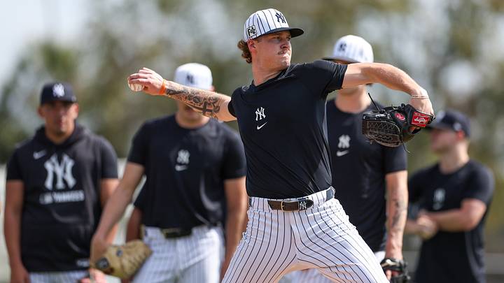 Feb 12, 2025; Tampa, FL, USA; New York Yankees pitcher Chase Hampton (86) participates in spring training workouts at George M. Steinbrenner Field. Mandatory Credit: Nathan Ray Seebeck-Imagn Images Feb 12, 2025; Tampa, FL, USA; New York Yankees pitcher Chase Hampton (86) participates in spring training workouts at George M. Steinbrenner Field. Mandatory Credit: Nathan Ray Seebeck-Imagn Images