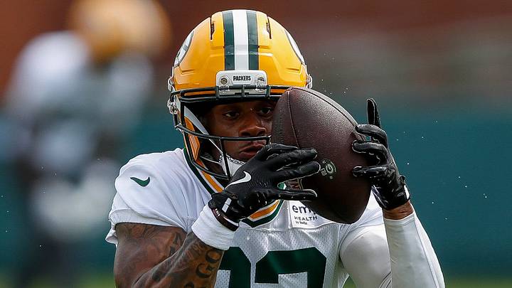 Green Bay Packers running back MarShawn Lloyd (32) catches a pitch during the first day of training camp on Wednesday, July 23, 2025, at Ray Nitschke Field in Ashwaubenon, Wis. 
Tork Mason/USA TODAY NETWORK-Wisconsin