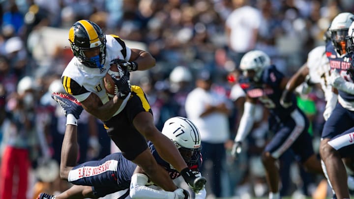 Oklahoma wide receiver Javonnie Gibson