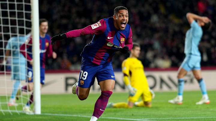 Vitor Roque marcou seu primeiro gol pelo Barcelona contra o Osasuna