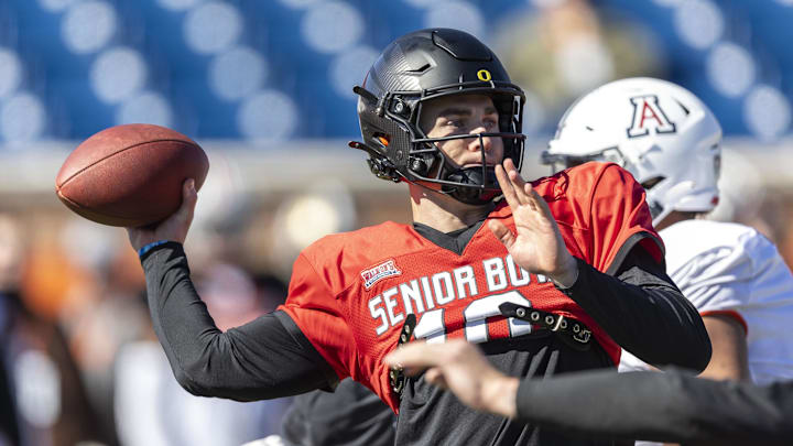 Jan 31, 2024; Mobile, AL, USA; National quarterback Bo Nix of Oregon (10) throws the ball.