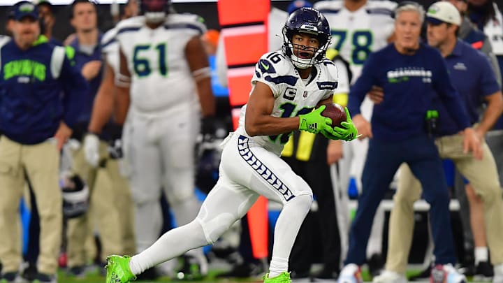 Dec 4, 2022; Inglewood, California, USA; Seattle Seahawks wide receiver Tyler Lockett (16) runs the ball.