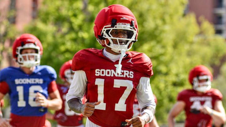 Oklahoma wide receiver Mackenzie Alleyne