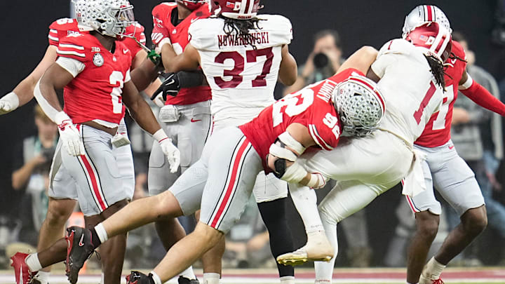 One Oregon writer believes the Ohio State Buckeyes' defense is behind several Big Ten counterparts in 2026 One Oregon writer believes the Ohio State Buckeyes' defense is behind several Big Ten counterparts in 2026