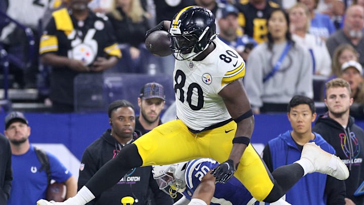 Pittsburgh Steelers v Indianapolis Colts