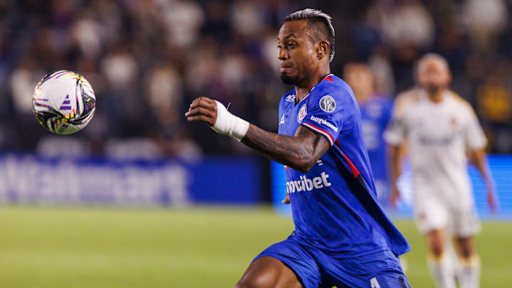 El colombiano Willer Ditta le está dando vida a Cruz Azul