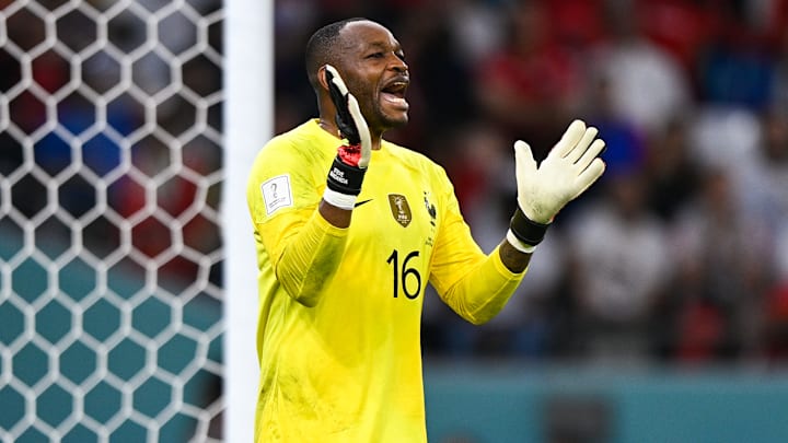 Steve Mandanda vient de battre un record.