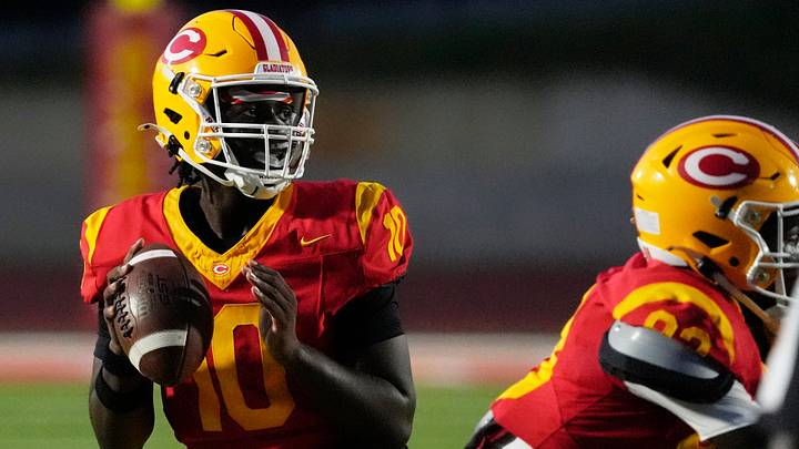 Clarke Central quarterback Camar Lee (10) looks for an open pass during a GHSA high school football game against Jefferson in Athens, Georgia, on Friday, August 29, 2025. Mandatory Credit: Joshua L. Jones, Athens Banner-Herald USA TODAY NETWORK Clarke Central quarterback Camar Lee (10) looks for an open pass during a GHSA high school football game against Jefferson in Athens, Georgia, on Friday, August 29, 2025. Mandatory Credit: Joshua L. Jones, Athens Banner-Herald USA TODAY NETWORK