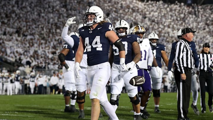 Nov 9, 2024; University Park, Pennsylvania, USA; Penn State Nittany Lions tight end Tyler Warren (44) reacts after scoring a touchdown against the Washington Huskies during the second quarter at Beaver Stadium. Mandatory Credit: Matthew O'Haren-Imagn Images Nov 9, 2024; University Park, Pennsylvania, USA; Penn State Nittany Lions tight end Tyler Warren (44) reacts after scoring a touchdown against the Washington Huskies during the second quarter at Beaver Stadium. Mandatory Credit: Matthew O'Haren-Imagn Images