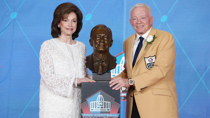 Dallas Cowboys owner Jerry Jones and his wife Eugenia.