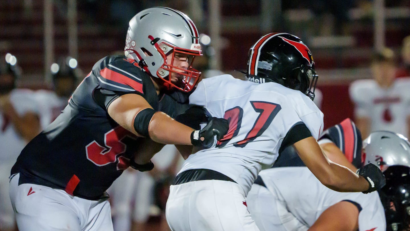 Illinois Football Lands Three-Star Offensive Lineman Soren Fifer – What It Means