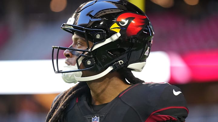Oct 20, 2022; Glendale, Arizona, United States; Arizona Cardinals wide receiver DeAndre Hopkins (10)