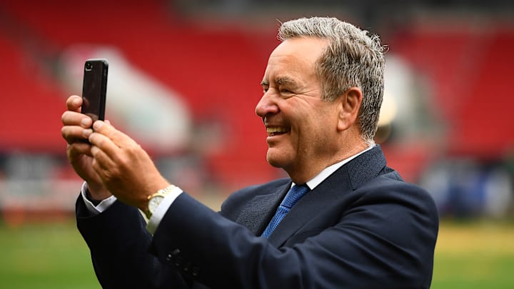 Stelling supports Football March for Prostate Cancer UK Stelling supports Football March for Prostate Cancer UK