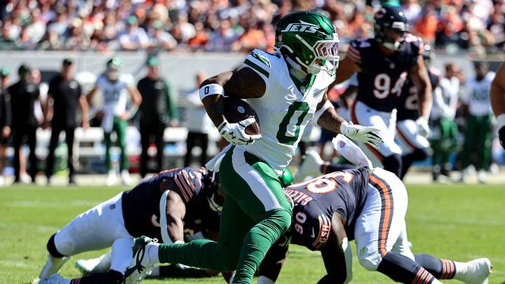 Even Jets back Braelon Allen hurt the Bears defense at times before New York couldn't get the ball away from Chicago. Even Jets back Braelon Allen hurt the Bears defense at times before New York couldn't get the ball away from Chicago.