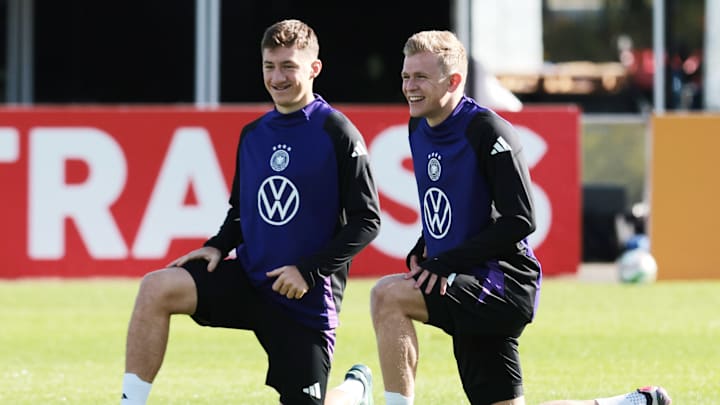 Haben gut lachen: Angelo Stiller und Neuling Jonathan Burkhardt