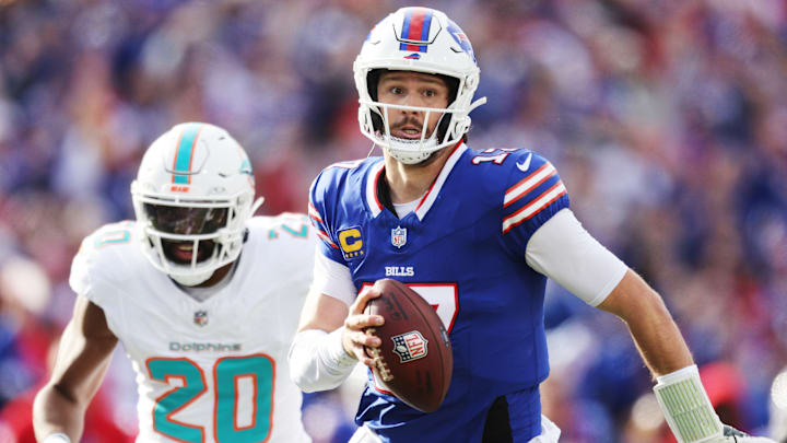 Miami Dolphins v Buffalo Bills