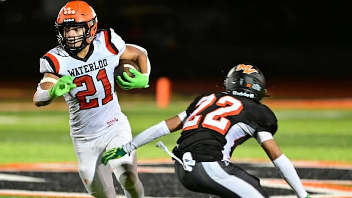Waterloo's Derez Sayles (21) earned 4A all-state honorable mention honors after rushing for 1,385 yards and 23 touchdowns as a junior last season. He is among our candidates for top returning running back in Illinois for the 2025 high school season. Waterloo's Derez Sayles (21) earned 4A all-state honorable mention honors after rushing for 1,385 yards and 23 touchdowns as a junior last season. He is among our candidates for top returning running back in Illinois for the 2025 high school season.