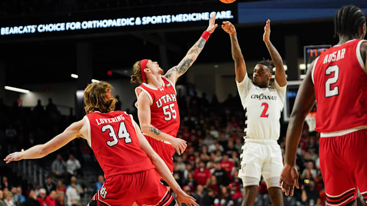 Cincinnati Bearcats guard Jizzle James (2) hits a basket in the first half of a NCAA men’s basketball game between the Cincinnati Bearcats and Utah Utes, Tuesday, Feb. 11, 2025, at Fifth Third Arena in Cincinnati. Cincinnati Bearcats guard Jizzle James (2) hits a basket in the first half of a NCAA men’s basketball game between the Cincinnati Bearcats and Utah Utes, Tuesday, Feb. 11, 2025, at Fifth Third Arena in Cincinnati.