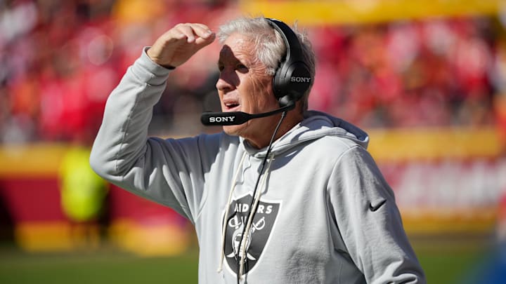 Oct 19, 2025; Kansas City, Missouri, USA; Las Vegas Raiders head coach Pete Carroll looks on during the second quarter of the game against the Kansas City Chiefs at GEHA Field at Arrowhead Stadium. Mandatory Credit: Denny Medley-Imagn Images Oct 19, 2025; Kansas City, Missouri, USA; Las Vegas Raiders head coach Pete Carroll looks on during the second quarter of the game against the Kansas City Chiefs at GEHA Field at Arrowhead Stadium. Mandatory Credit: Denny Medley-Imagn Images