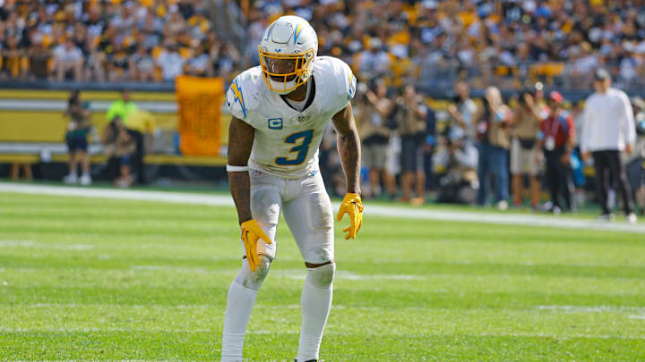Los Angeles Chargers v Pittsburgh Steelers