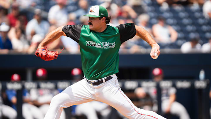 WooSox pitcher Payton Tolle gets ready to throw a pitch during his first Triple-A start on Aug. 10, 2025 at Polar Park.