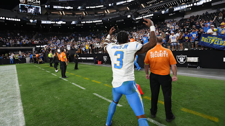 Chargers safety Derwin James Jr. (3) celebrates the win over the Raiders at Allegiant Stadium Chargers safety Derwin James Jr. (3) celebrates the win over the Raiders at Allegiant Stadium