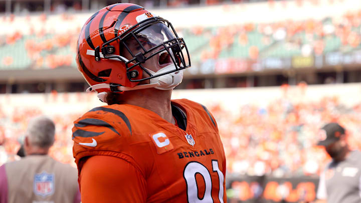 Sep 14, 2025; Cincinnati, Ohio, USA;  Cincinnati Bengals defensive end Trey Hendrickson (91) celebrates the win after the game against the Jacksonville Jaguars at Paycor Stadium. Mandatory Credit: Joseph Maiorana-Imagn Images
