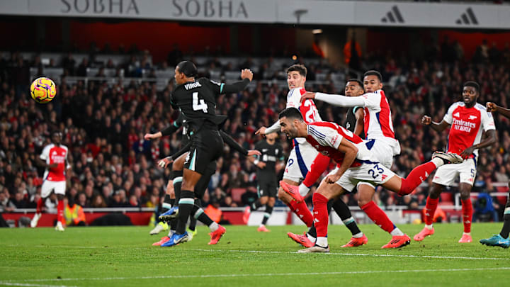 Arsenal take on Newcastle in Saturday's early kick-off