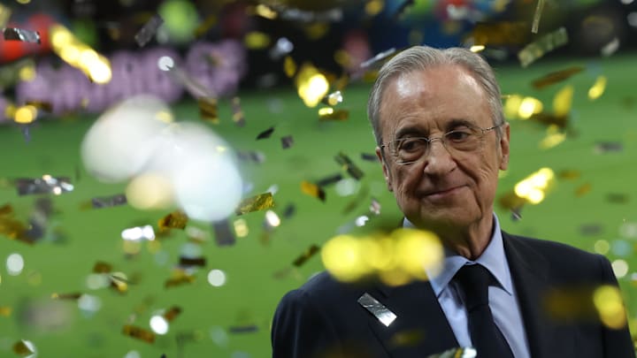 Florentino Perez, un président généreux. Florentino Perez, un président généreux.