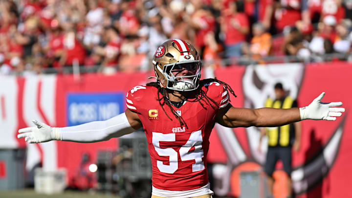 Oct 12, 2025; Tampa, Florida, USA; San Francisco 49ers linebacker Fred Warner (54) before the start of the game against the Tampa Bay Buccaneers at Raymond James Stadium. Mandatory Credit: Jonathan Dyer-Imagn Images Oct 12, 2025; Tampa, Florida, USA; San Francisco 49ers linebacker Fred Warner (54) before the start of the game against the Tampa Bay Buccaneers at Raymond James Stadium. Mandatory Credit: Jonathan Dyer-Imagn Images