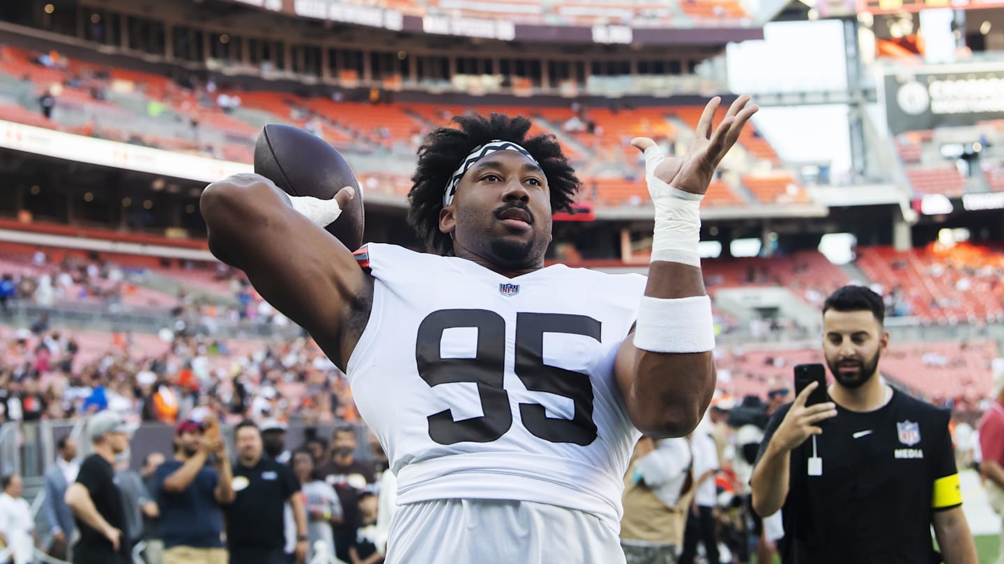 Bears Should Be Watching Myles Garrett After Latest Offseason Development with Browns