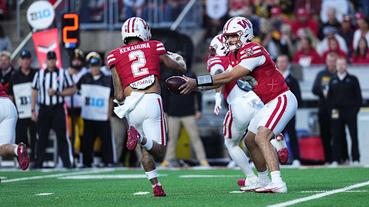 Wisconsin Badgers wide receiver Trech Kekahuna (2) is transferring to North Carolina along with quarterback Billy Edwards (not pictured)