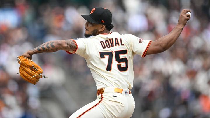 San Francisco Giants pitcher Camilo Doval (75) throws at Oracle Park. Credit: Eakin Howard-Imagn Images