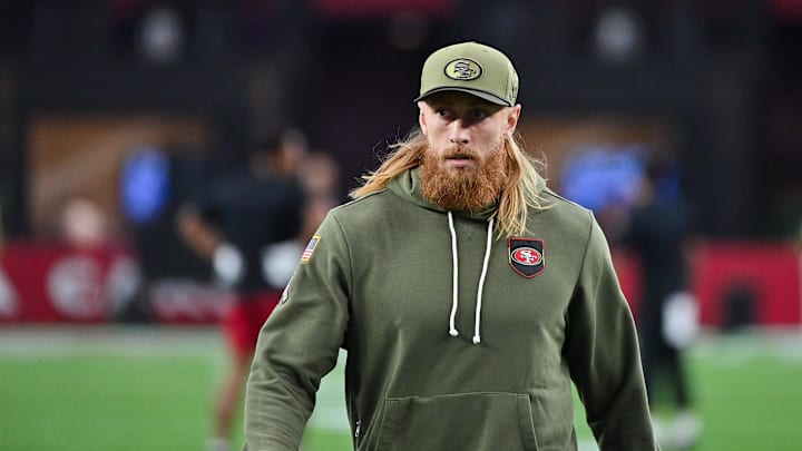 Nov 16, 2025; Glendale, Arizona, USA; San Francisco 49ers tight end George Kittle (85) warms up before the game against Arizona Cardinals at State Farm Stadium. Mandatory Credit: Matt Kartozian-Imagn Images
