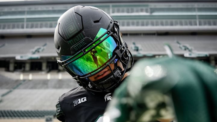Salesi Moa on his Michigan State official visit Salesi Moa on his Michigan State official visit