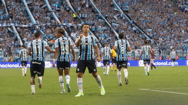 Centroavante jogou a final do Gauchão com dores no joelho