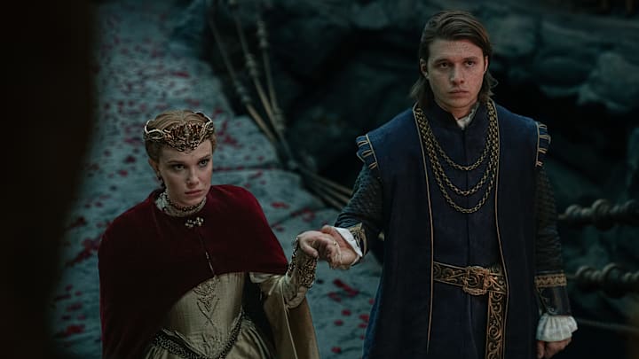 Damsel. (L-R) Millie Bobby Brown as Elodie and Nick Robinson as Prince Henry in Damsel. Cr. John Wilson/Netflix ©2024
