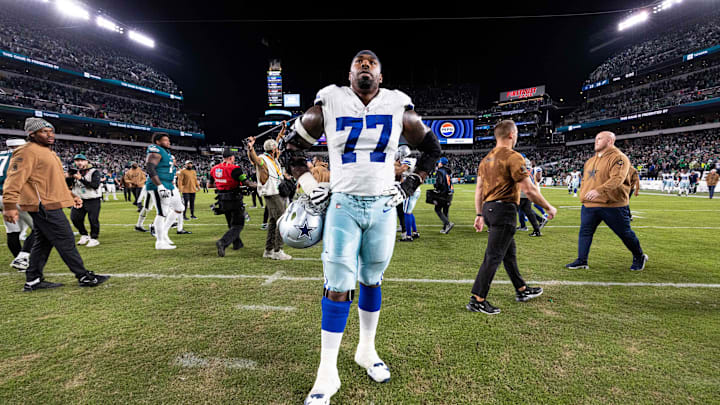 Dallas Cowboys offensive tackle Tyron Smith looks on after a loss to the Philadelphia Eagles Dallas Cowboys offensive tackle Tyron Smith looks on after a loss to the Philadelphia Eagles
