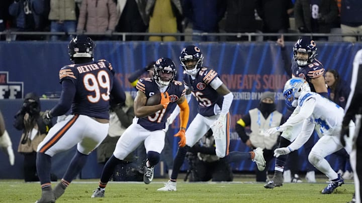 Kevin Byard makes a key interception in the closing minutes but the Bears' offense couldn't deliver the points needed.