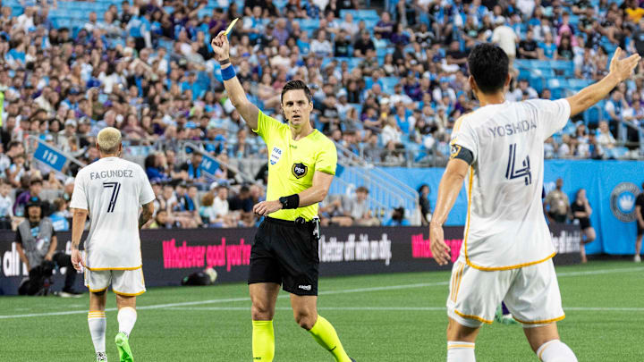 Saturday's game between the Los Angeles Galaxy and the Houston Dynamo is crucial for the playoff contenders. The Galaxy, fourth in the Western Conference, aims to secure three points against a weaker rival.