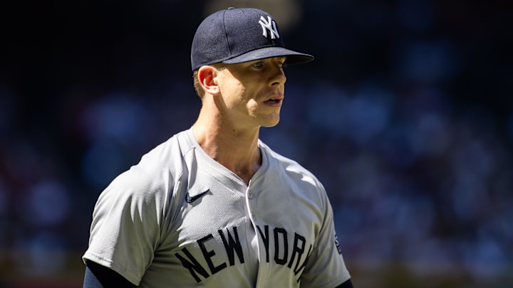 Apr 3, 2024; Phoenix, Arizona, USA; New York Yankees pitcher Ian Hamilton against the Arizona Diamondbacks at Chase Field. Mandatory Credit: Mark J. Rebilas-Imagn Images Apr 3, 2024; Phoenix, Arizona, USA; New York Yankees pitcher Ian Hamilton against the Arizona Diamondbacks at Chase Field. Mandatory Credit: Mark J. Rebilas-Imagn Images