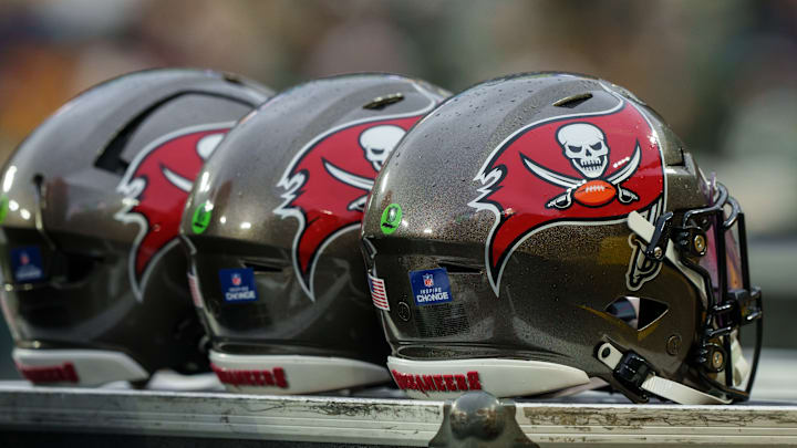 Tampa Bay Buccaneers v Green Bay Packers