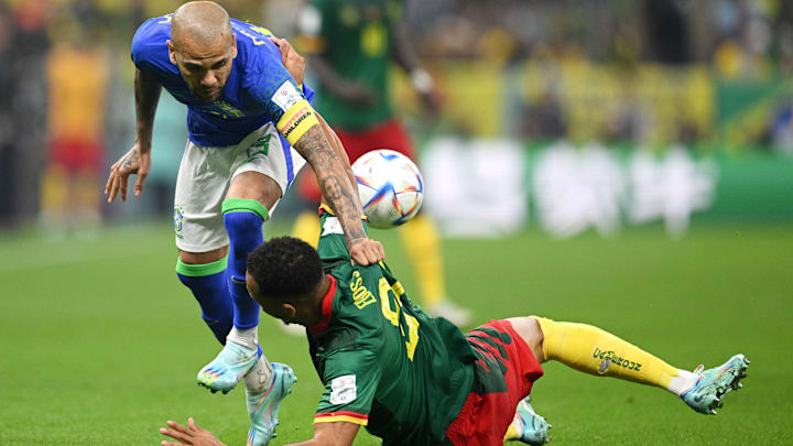 Enzo Ebosse, Dani Alves