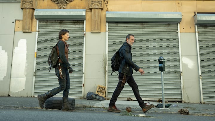 Lauren Cohan as Maggie Rhee, Jeffrey Dean Morgan as Negan - The Walking Dead: Dead City _ Season 1, Episode 6 - Photo Credit: Peter Kramer/AMC